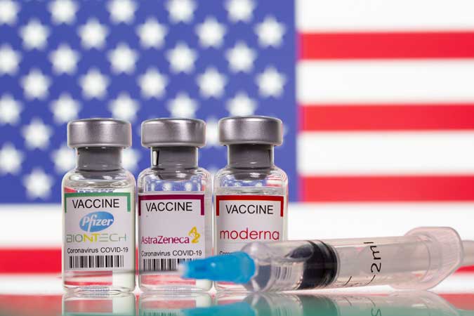 assorted-vaccine-syringe