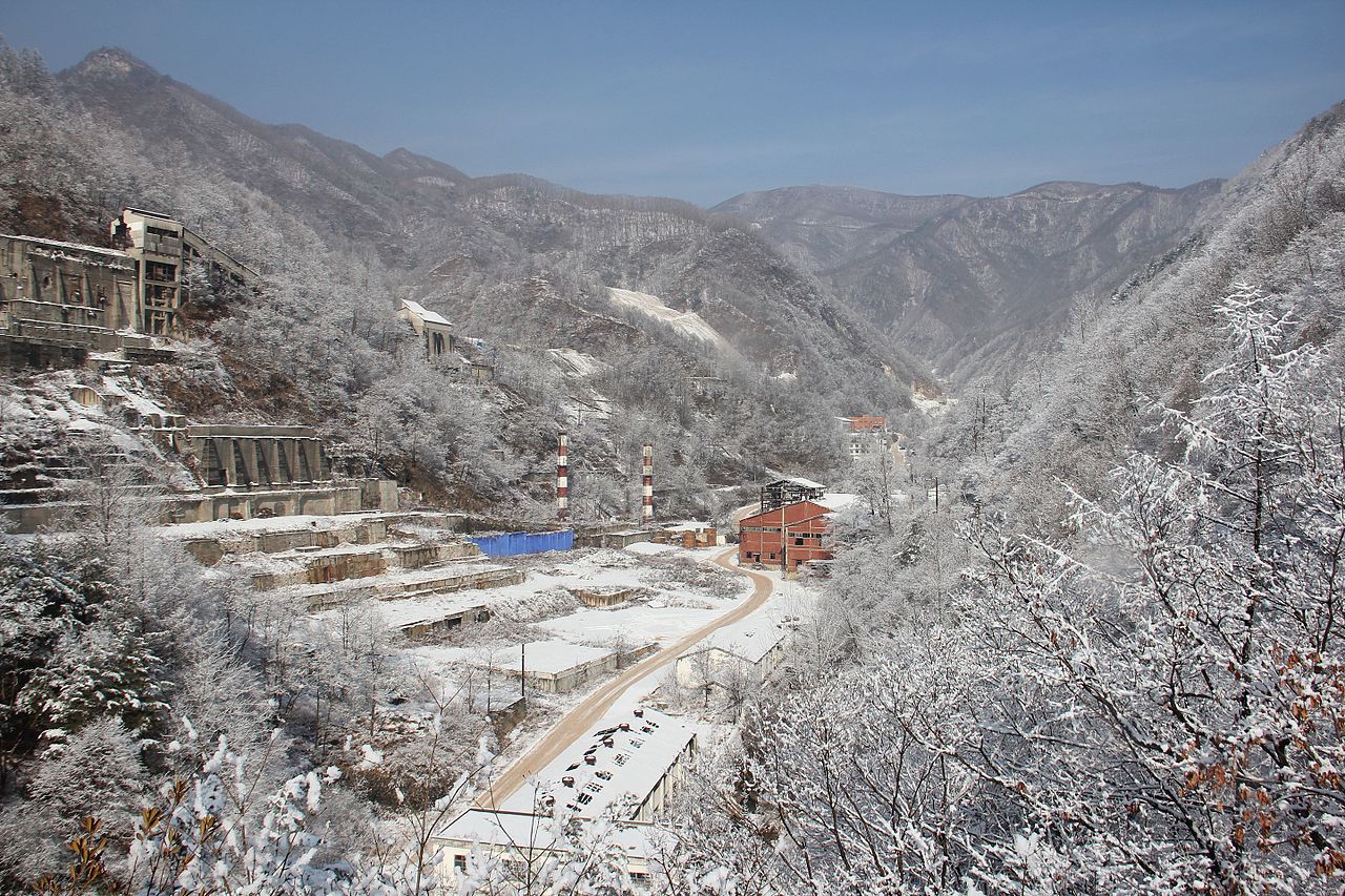 Entrance_to_Sangdong_Mine_in_Winter_Season