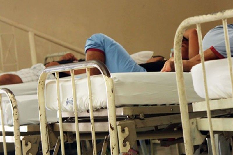 hospital bed-patient