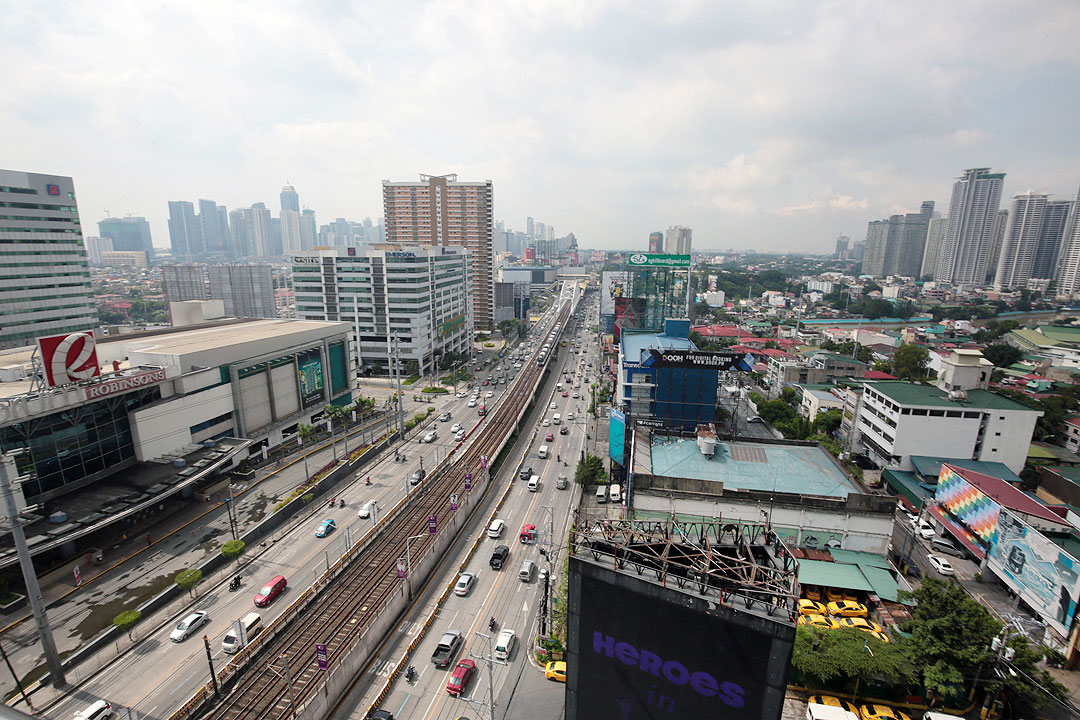 Manila-Boni-skyline