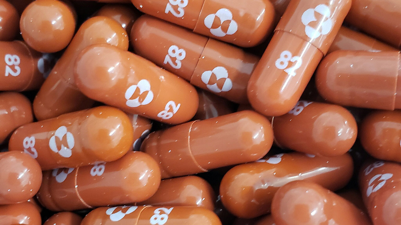 Molnupiravir-pills
